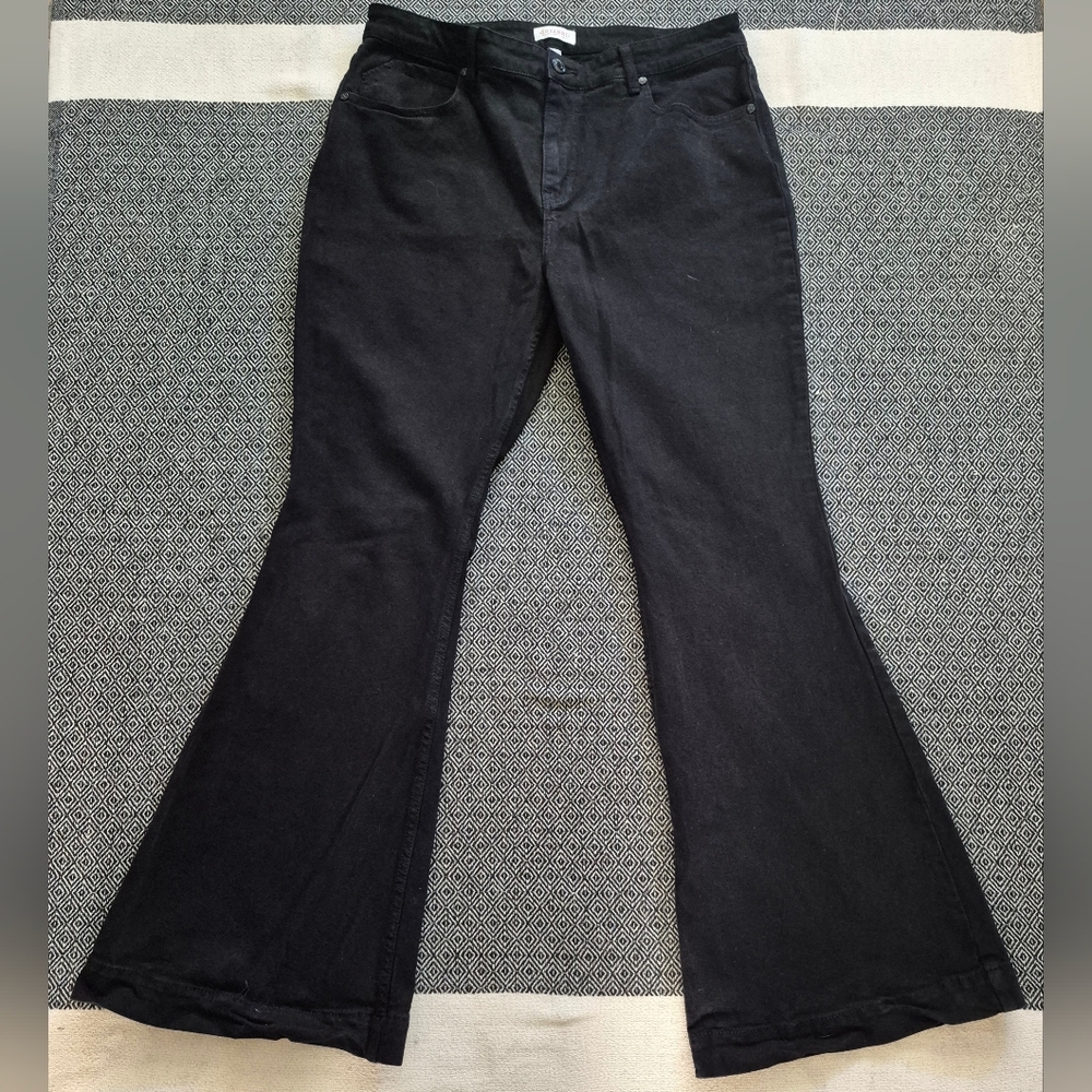 Black Flared Women's Jeans